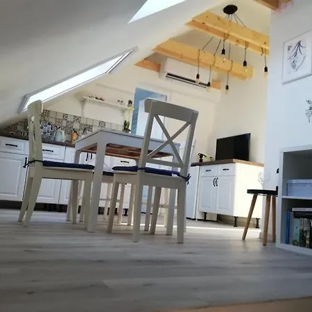 Udvari-ház Nyaraló